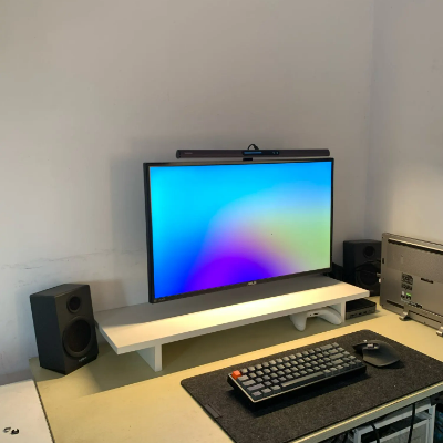 LuminaBar - אור שמרגיע את העיניים